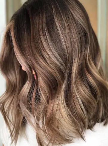 Balayage hair colour